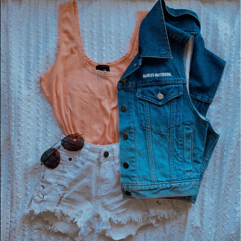 Rue21 Lace Embroidered Tank